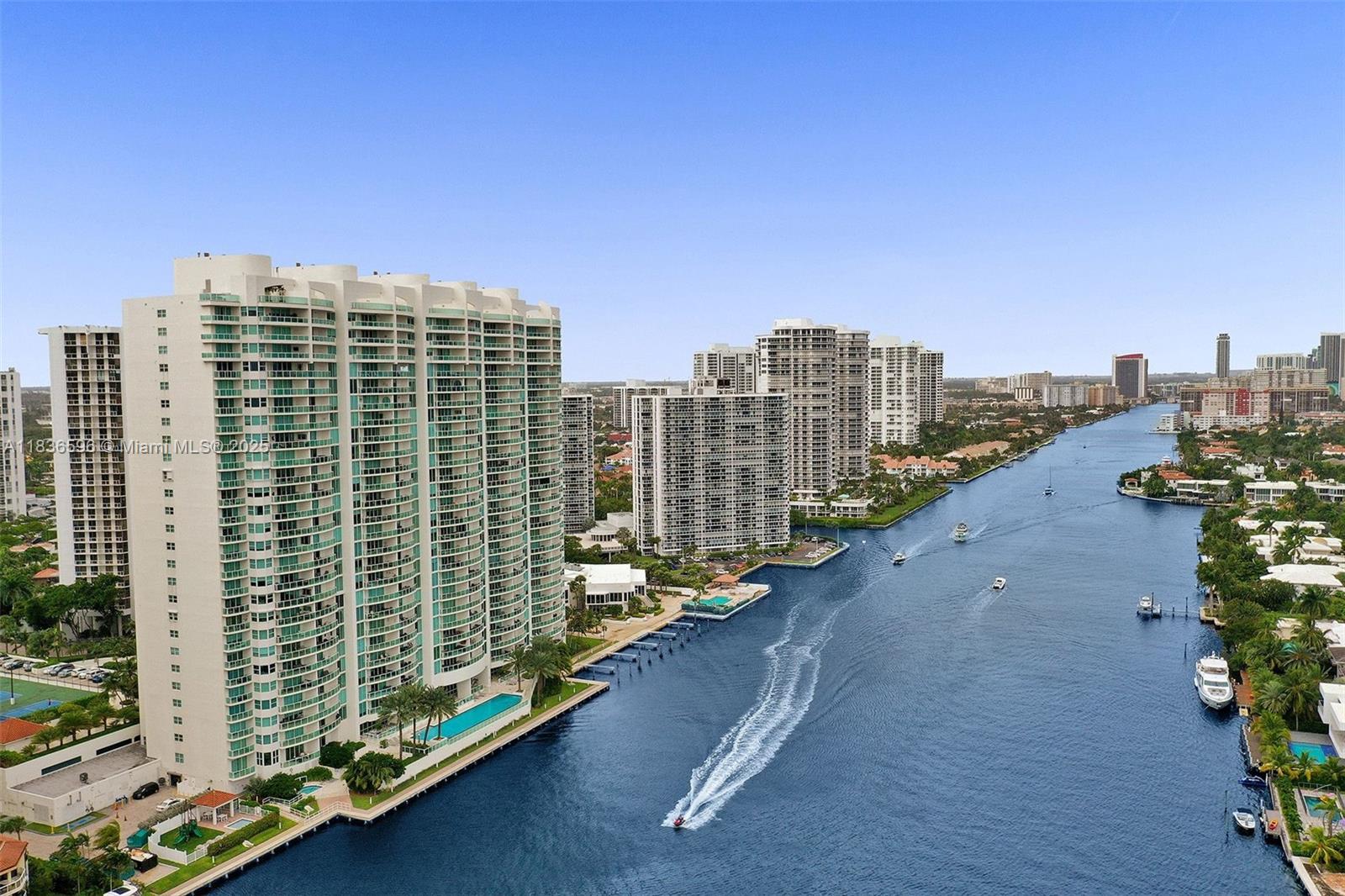 20201 E Country Club Dr 1202
