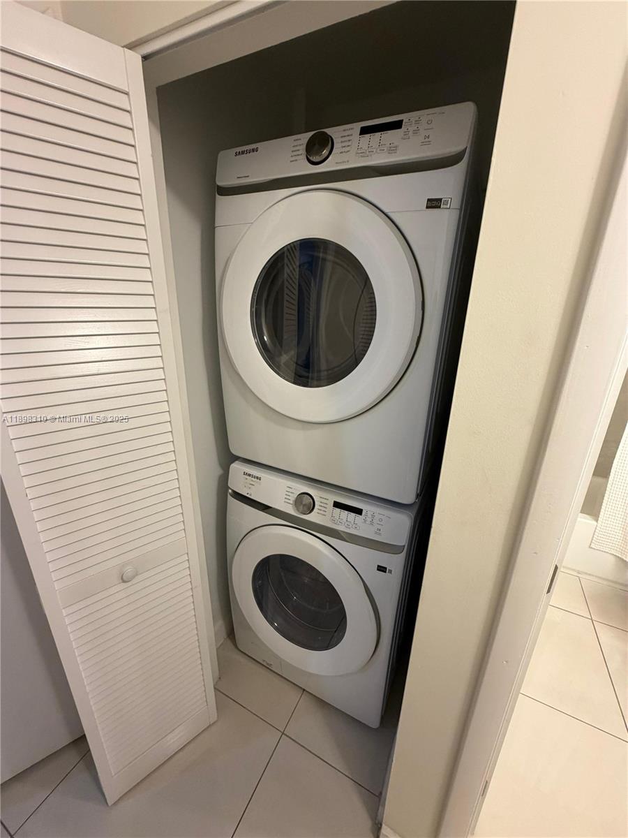 36TH ST MANOR - Residential Lease