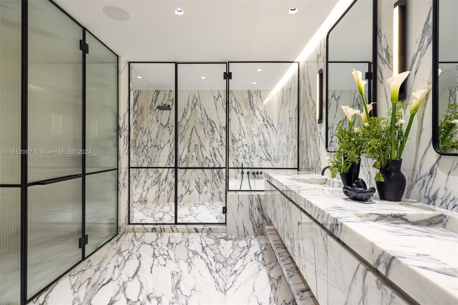 OCEANA BAL HARBOUR CONDO - Residential