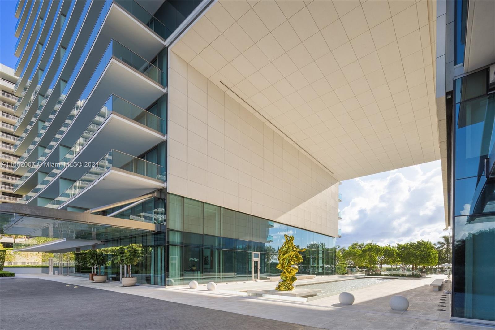 OCEANA BAL HARBOUR CONDO - Residential