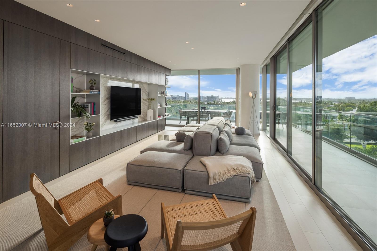 OCEANA BAL HARBOUR CONDO - Residential
