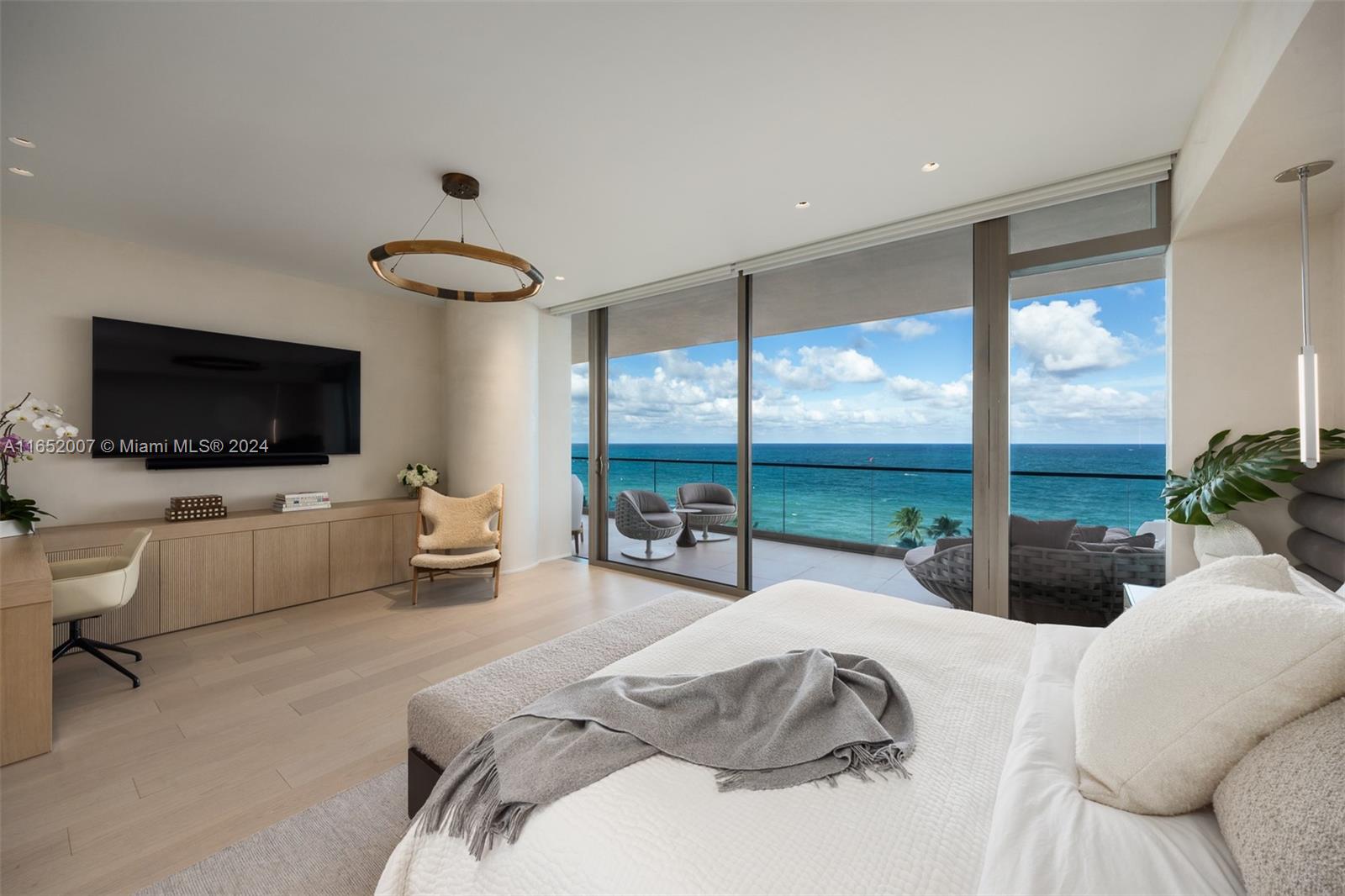 OCEANA BAL HARBOUR CONDO - Residential
