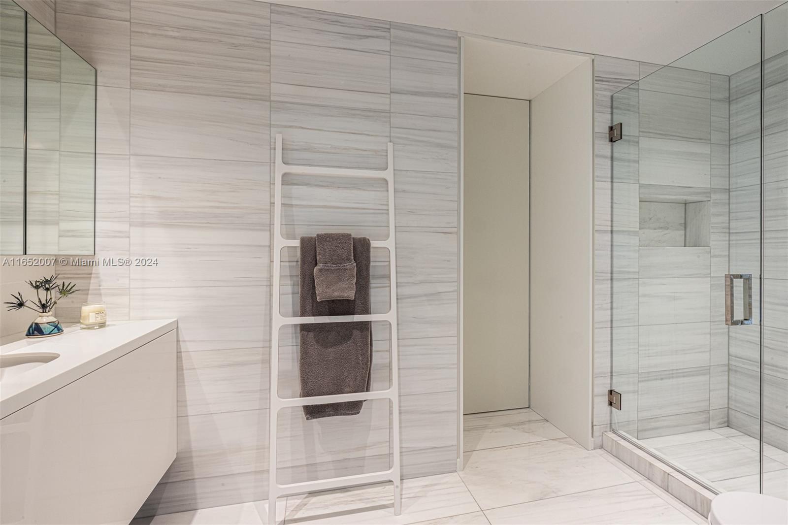OCEANA BAL HARBOUR CONDO - Residential