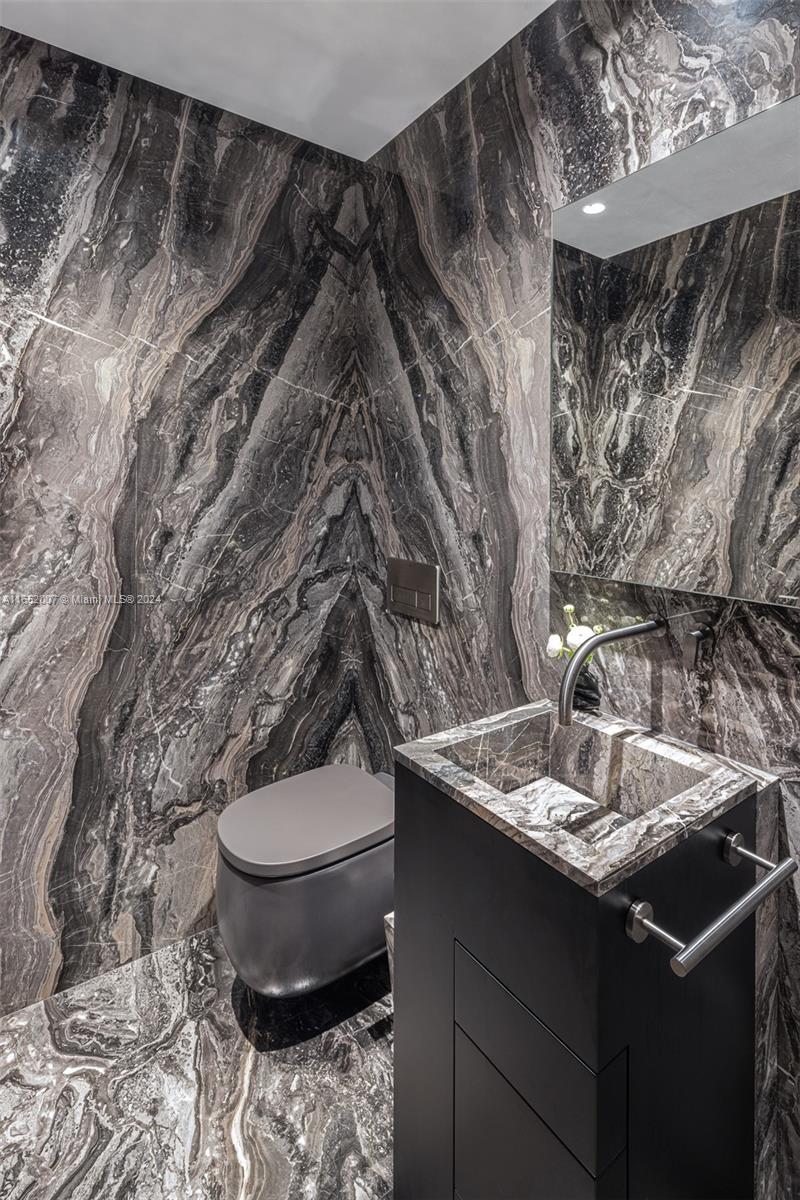 OCEANA BAL HARBOUR CONDO - Residential