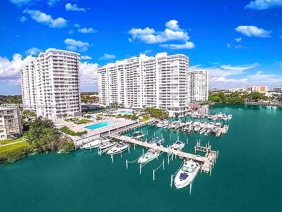 Rental Property at 18081 Biscayne Blvd 505, Aventura, Miami-Dade County, Florida - Bedrooms: 2 
Bathrooms: 2  - $2,400 MO.