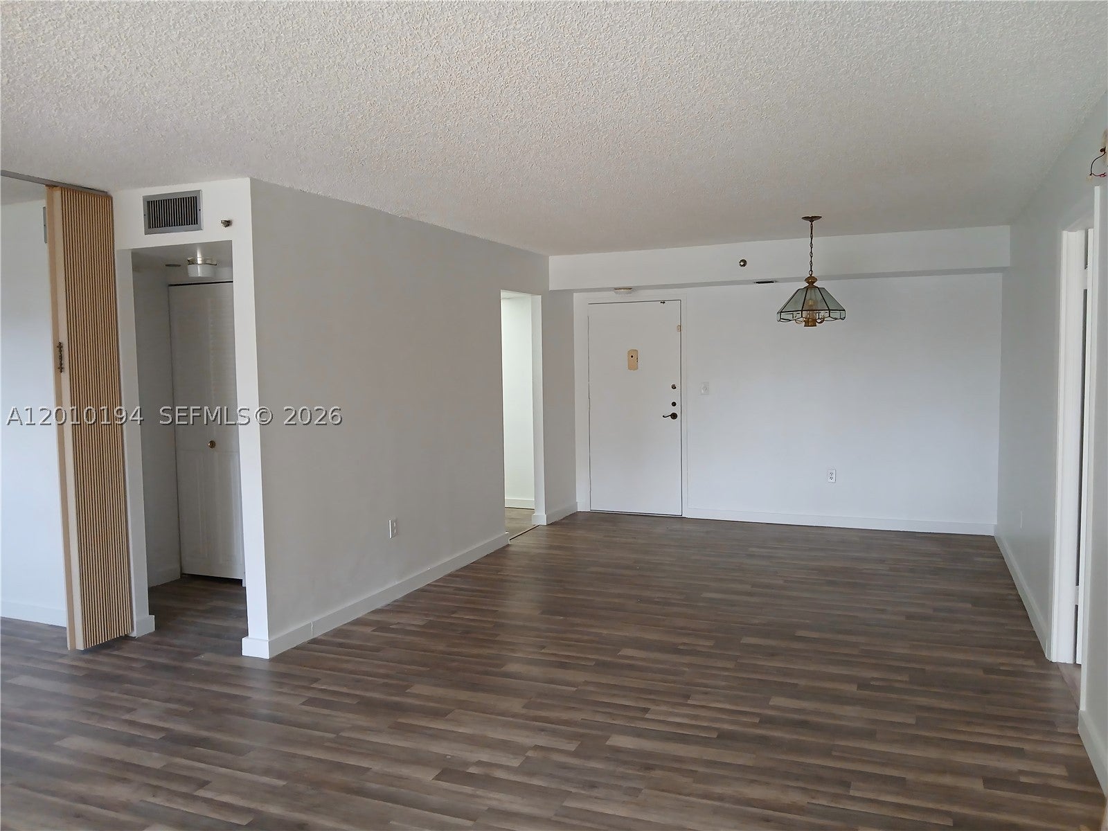 1300 Saint Charles Pl