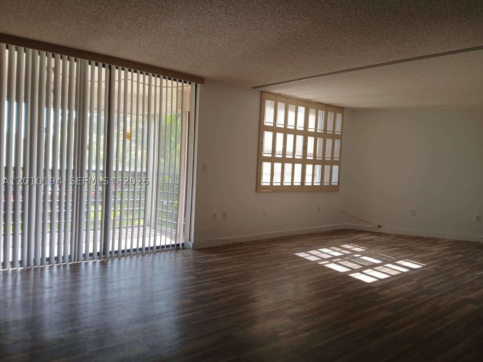 1300 Saint Charles Pl 222, Pembroke Pines FL 33026