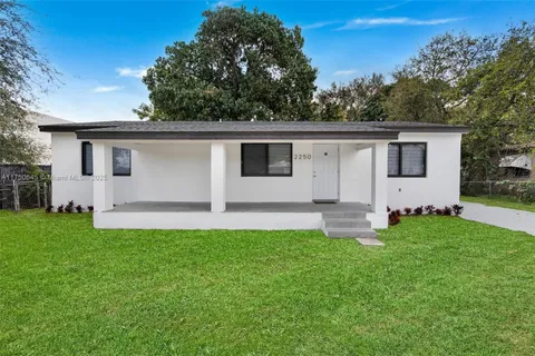 2250 NW 95th St, Miami, FL 33147 - MLS#: A11750645