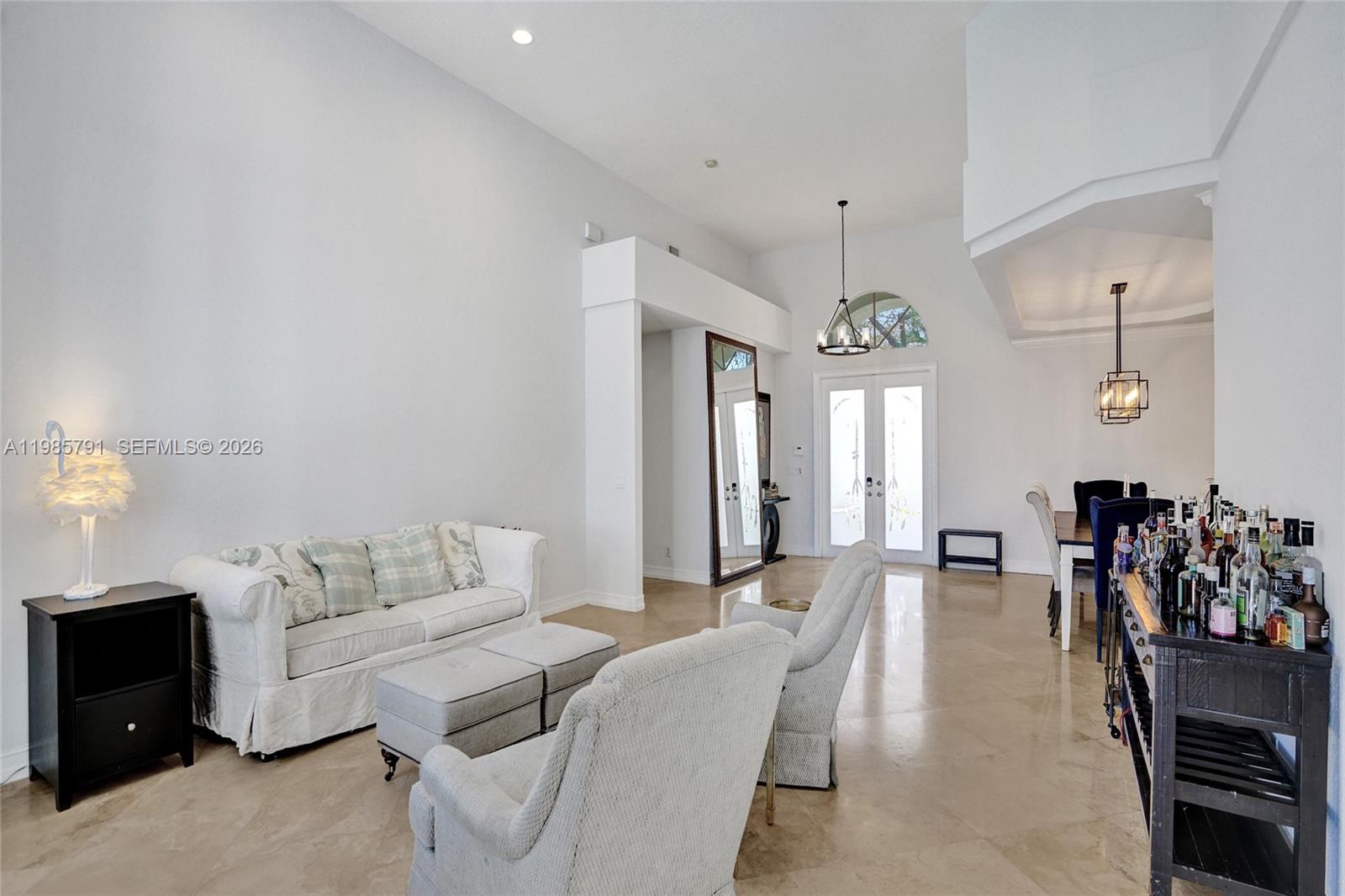 ROLLING HILLS GOLF ESTATE - Residential