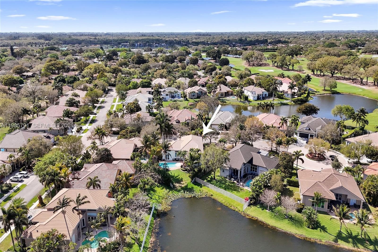 ROLLING HILLS GOLF ESTATE - Residential