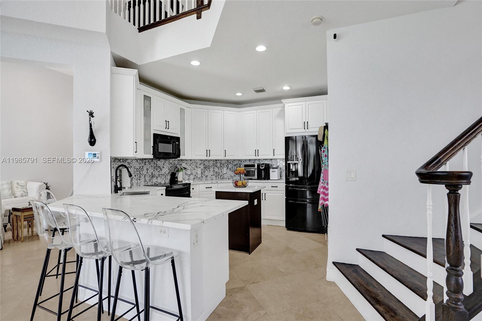 ROLLING HILLS GOLF ESTATE - Residential