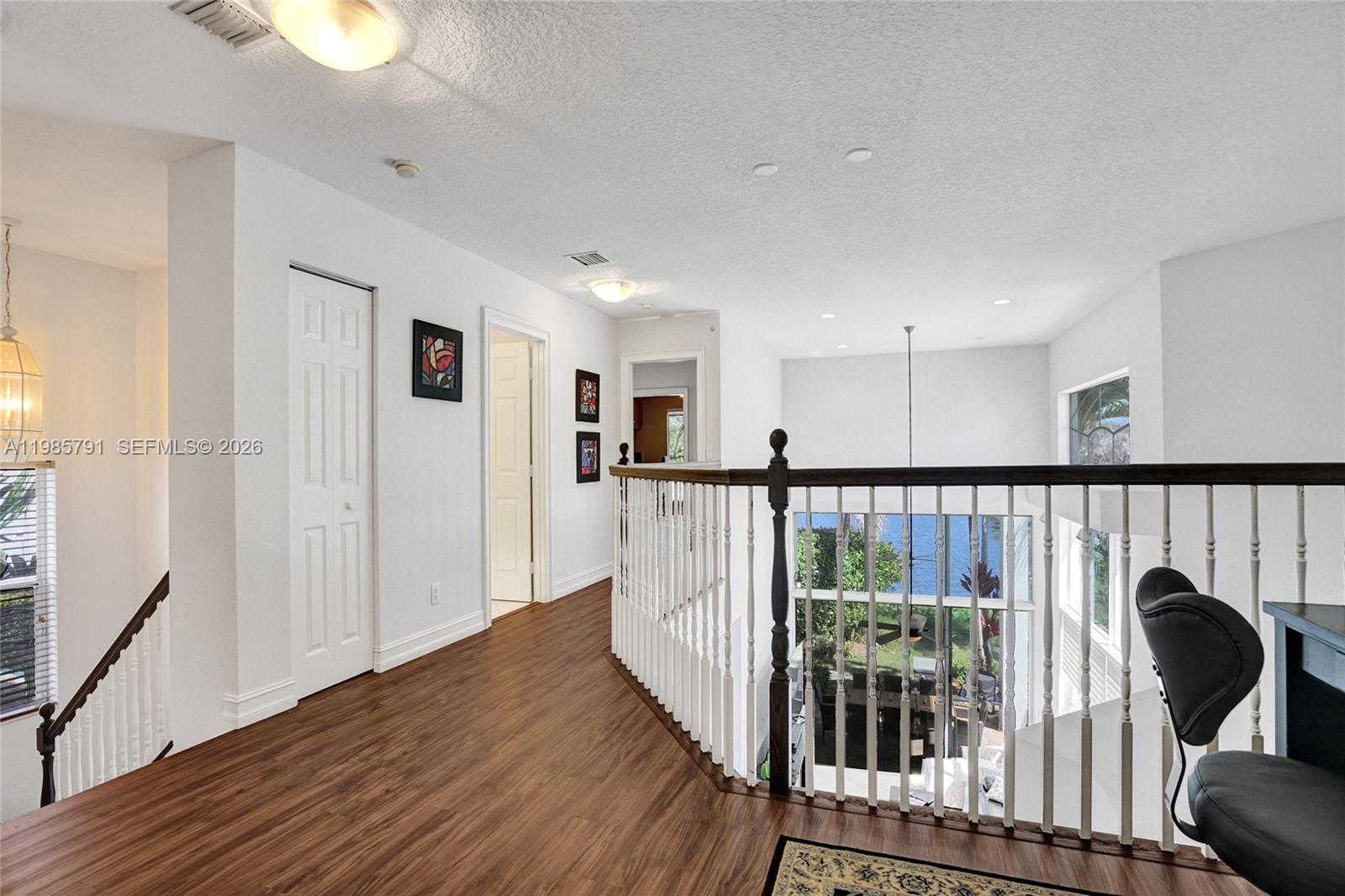 ROLLING HILLS GOLF ESTATE - Residential