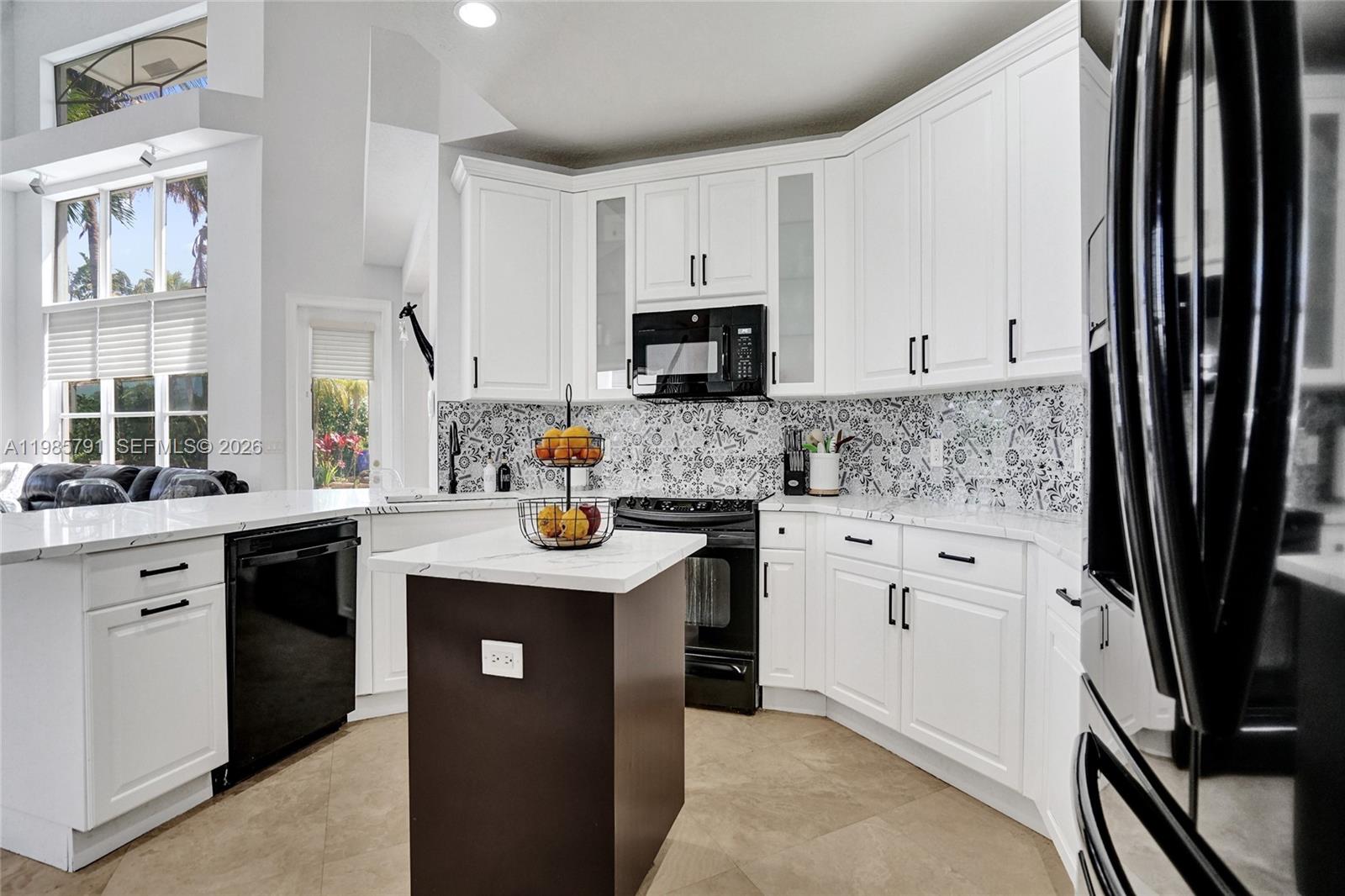 ROLLING HILLS GOLF ESTATE - Residential