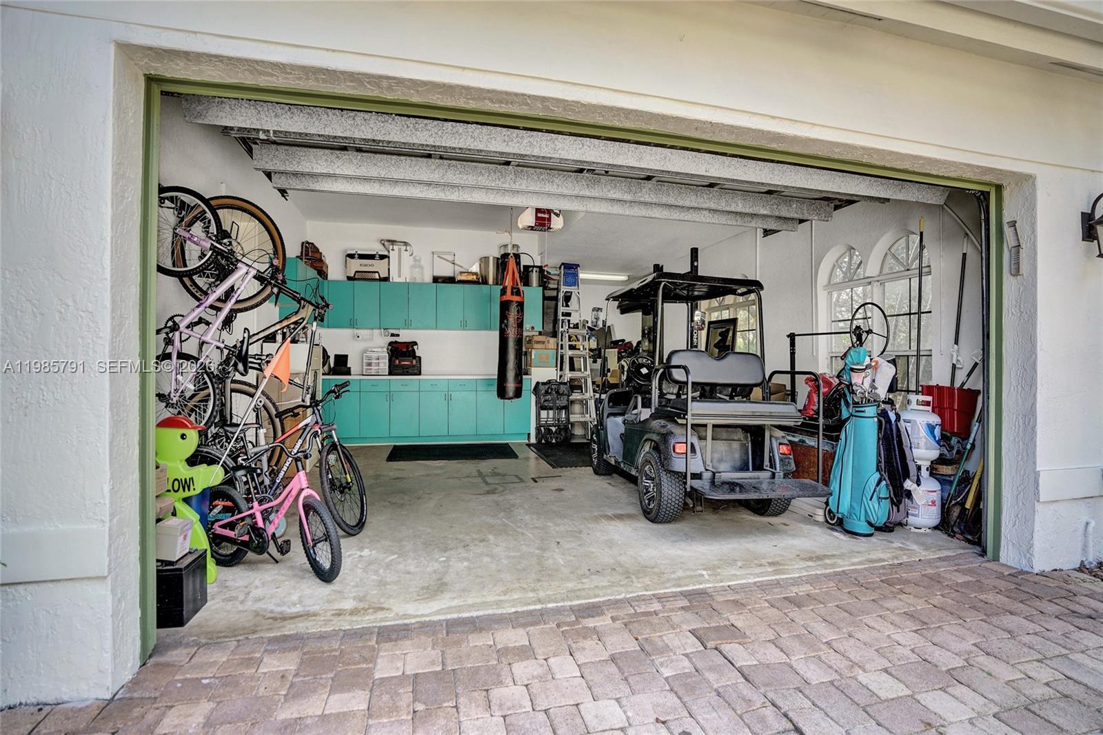 ROLLING HILLS GOLF ESTATE - Residential