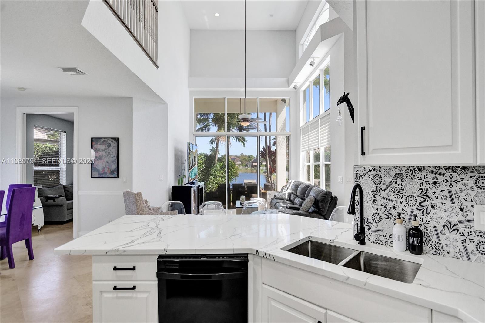 ROLLING HILLS GOLF ESTATE - Residential