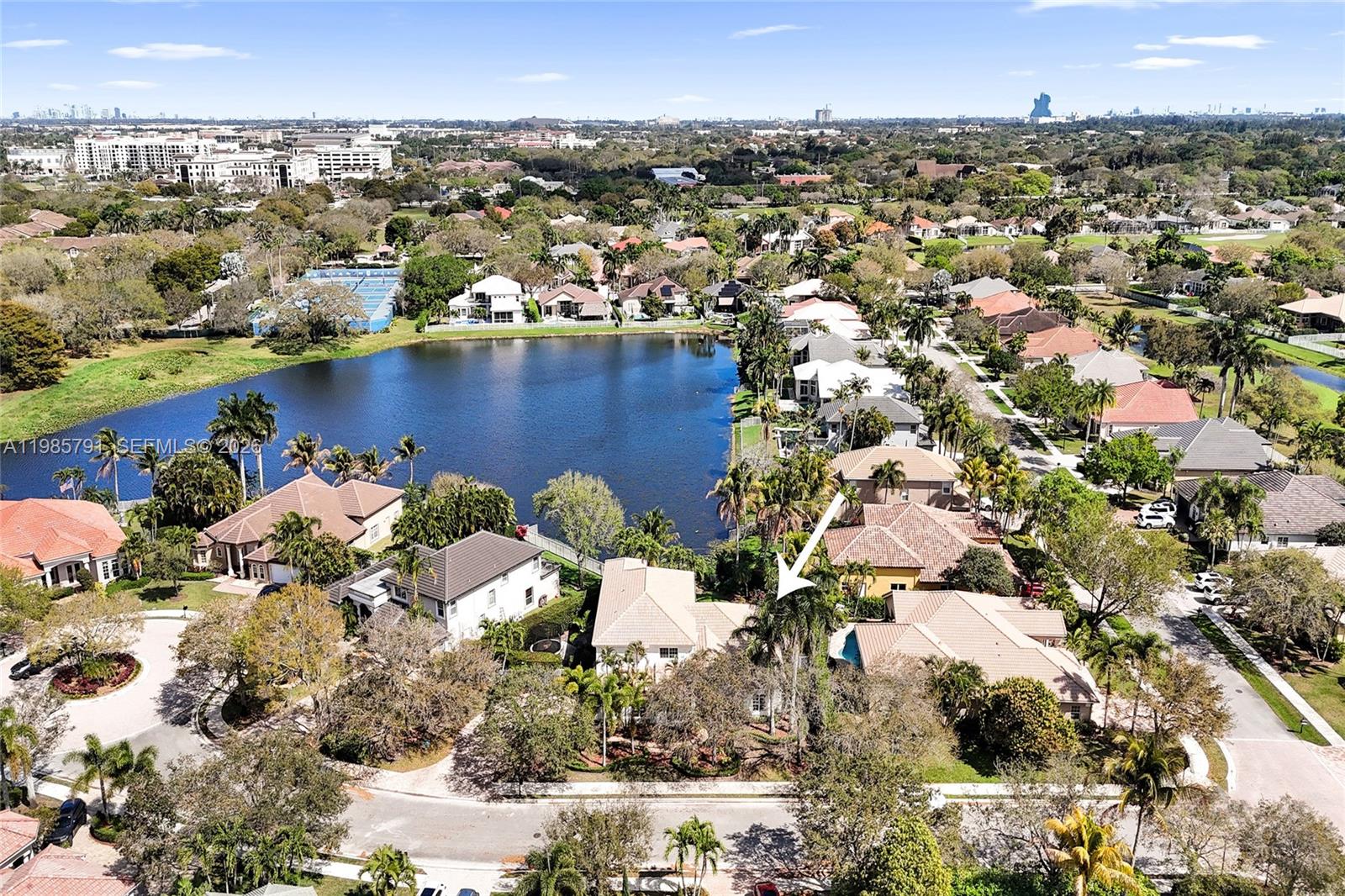 ROLLING HILLS GOLF ESTATE - Residential