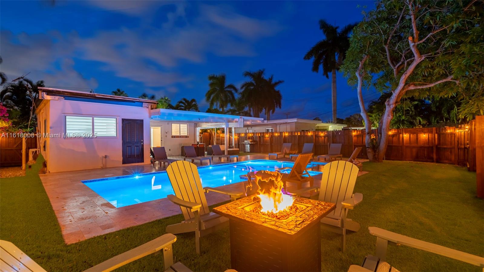 HOLLYWOOD LAKES SEC - Residential