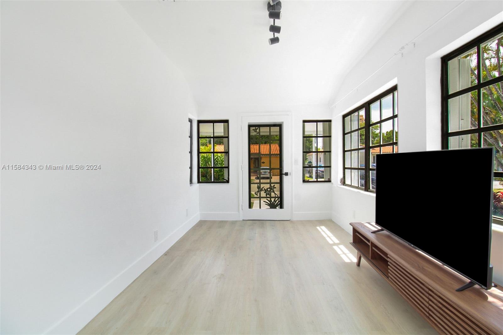 PARKDALE HEIGHTS - Residential