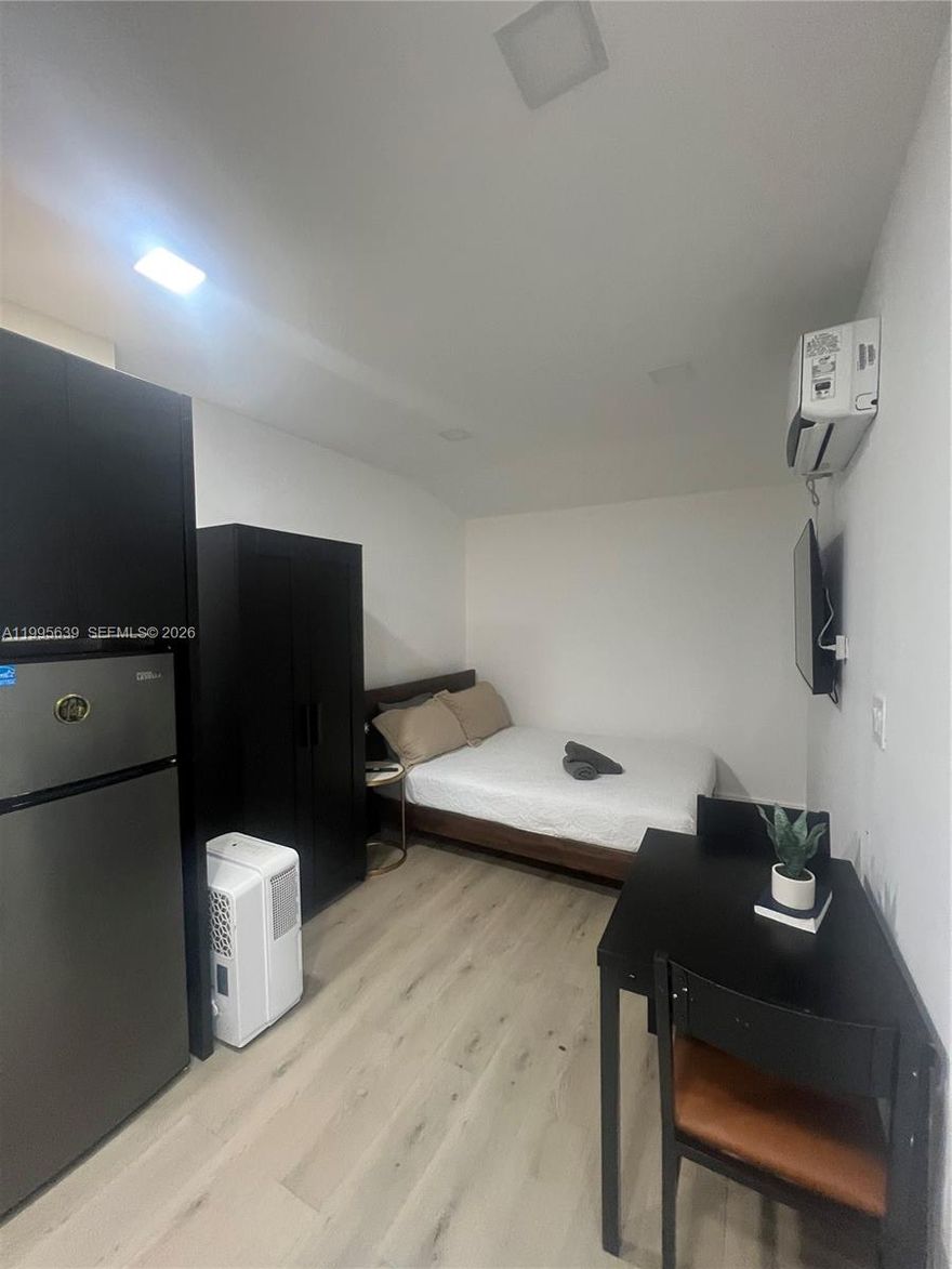 Another Broker 305 exclusive listing. We're offering an Updated studio available near Coral Gables/Shenandoah border AKA as Parkdale in the City of Miami. Clean, well-kept space with private entrance and efficient layout. Offered furnished or unfurnished based on tenant preference. One-year lease term only. Owner will consider first month + one month security deposit for a well-qualified tenant. Fast review and easy to show. Close to Coral Way, major roads, public transit, and neighborhood conveniences. Ideal for someone seeking a simple, move-in-ready space in a quiet residential setting.