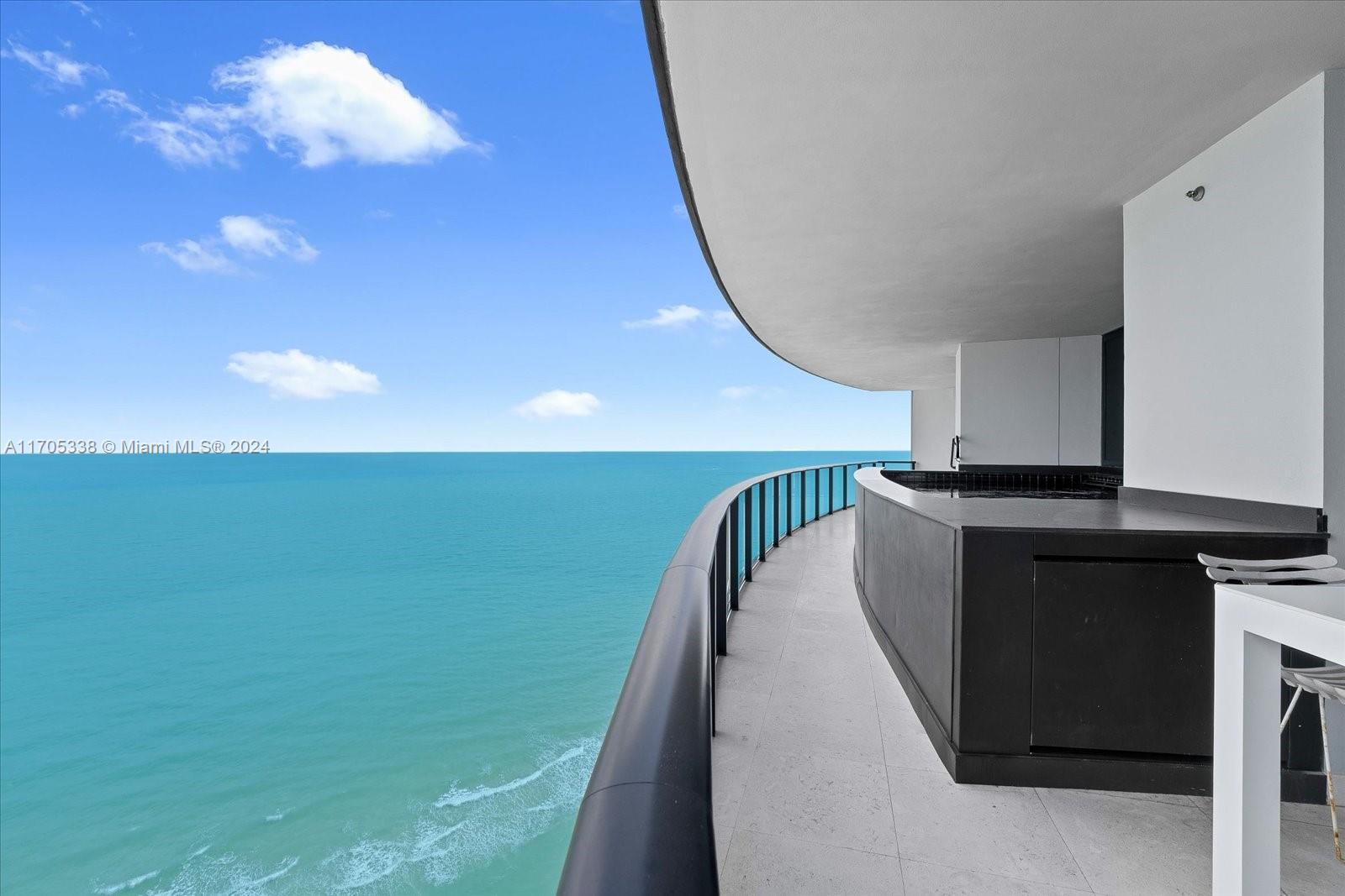 18555 COLLINS AVENUE COND - Residential Lease
