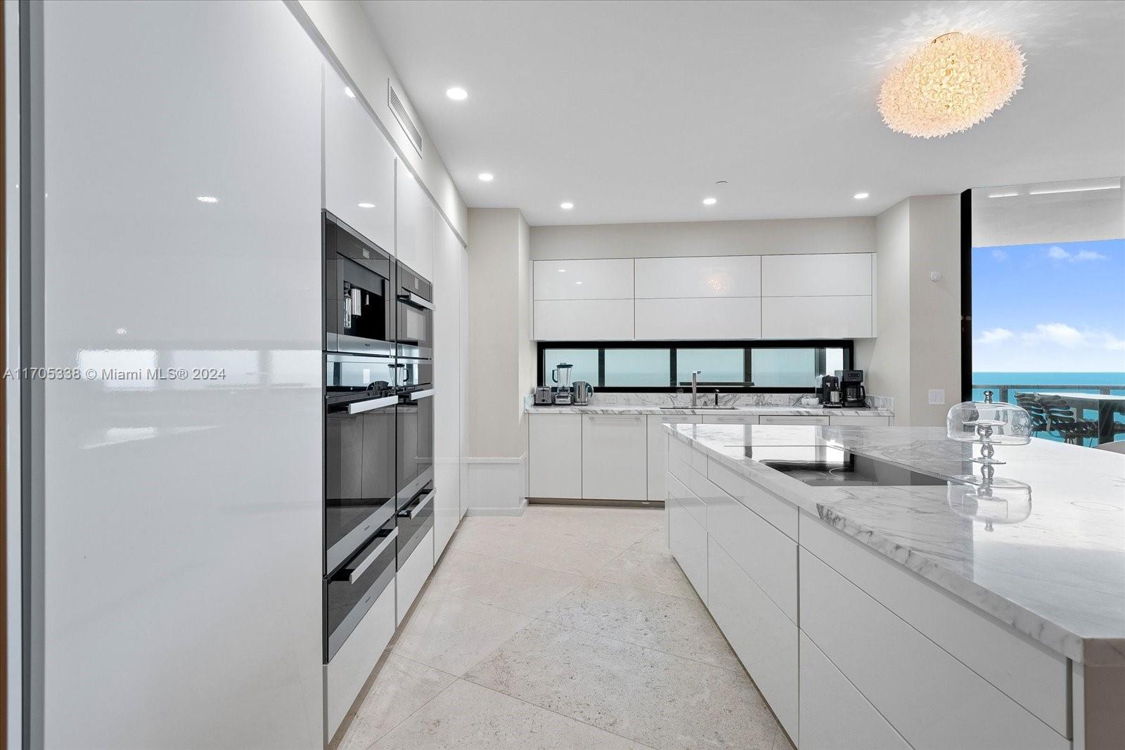 18555 COLLINS AVENUE COND - Residential Lease