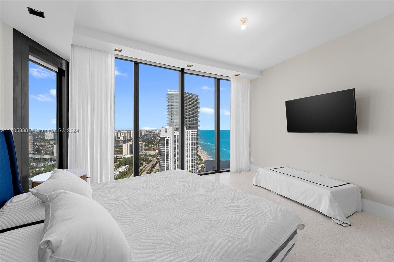 18555 COLLINS AVENUE COND - Residential Lease