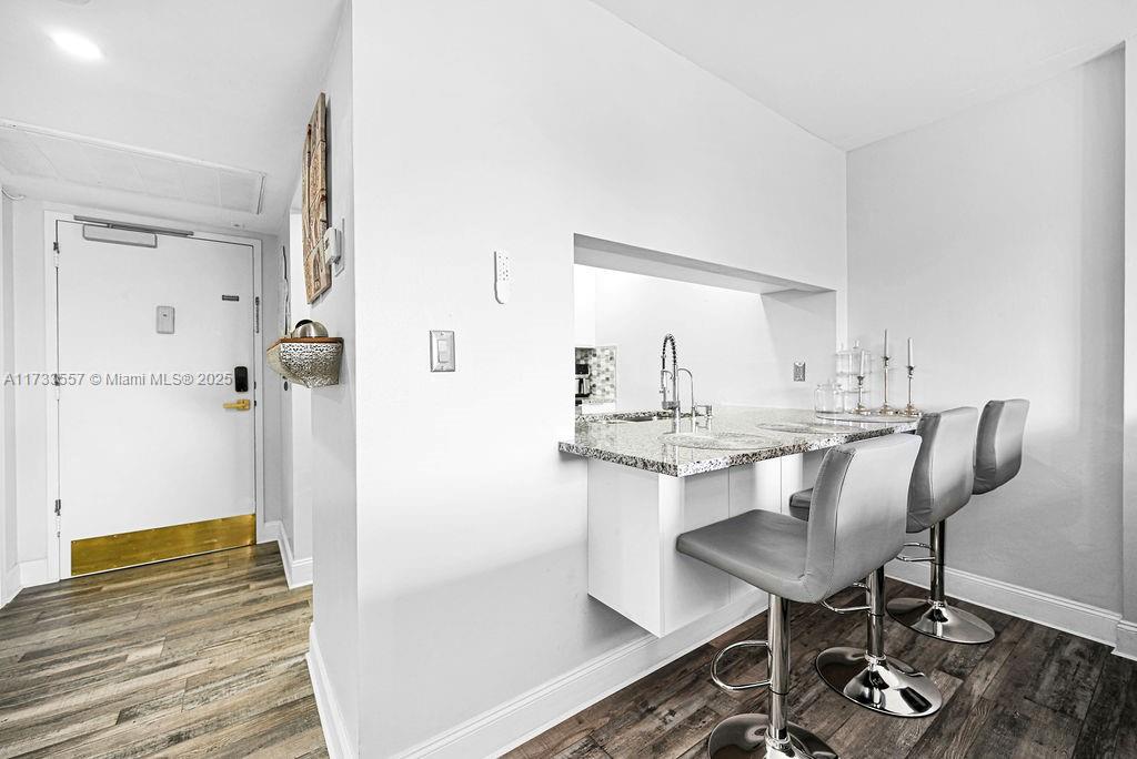 ISLAND CLUB TWO CONDO - Residential