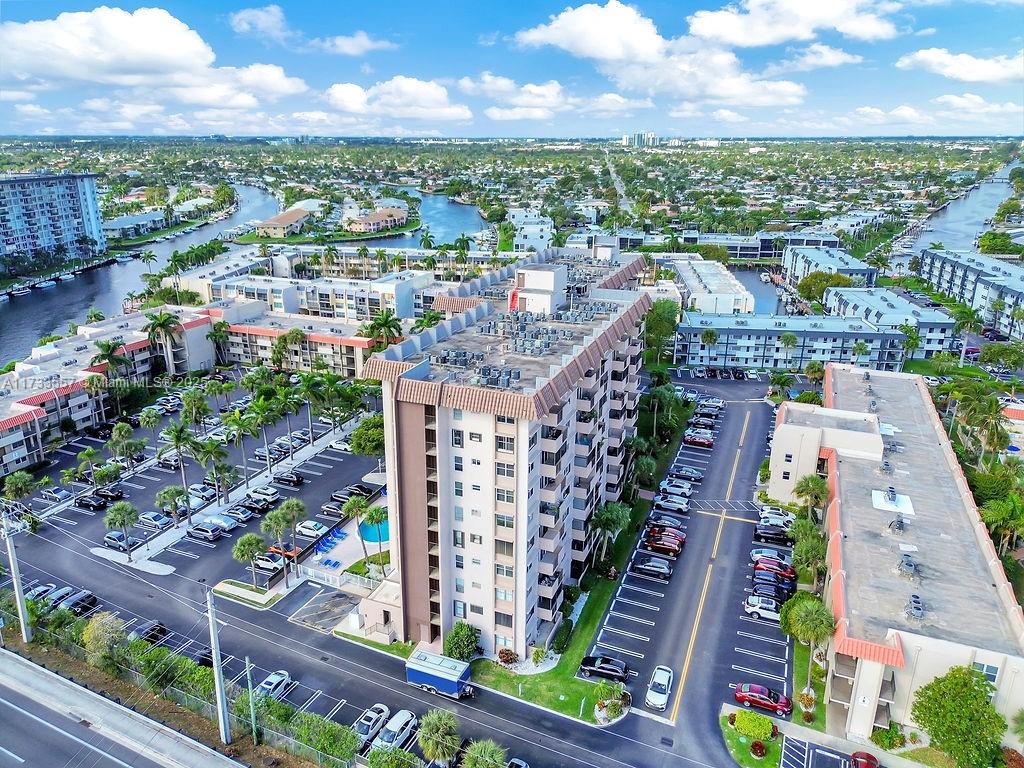 ISLAND CLUB TWO CONDO - Residential