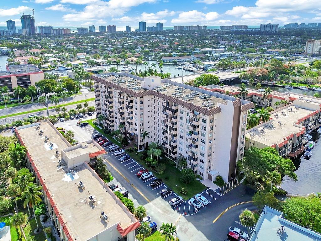 ISLAND CLUB TWO CONDO - Residential