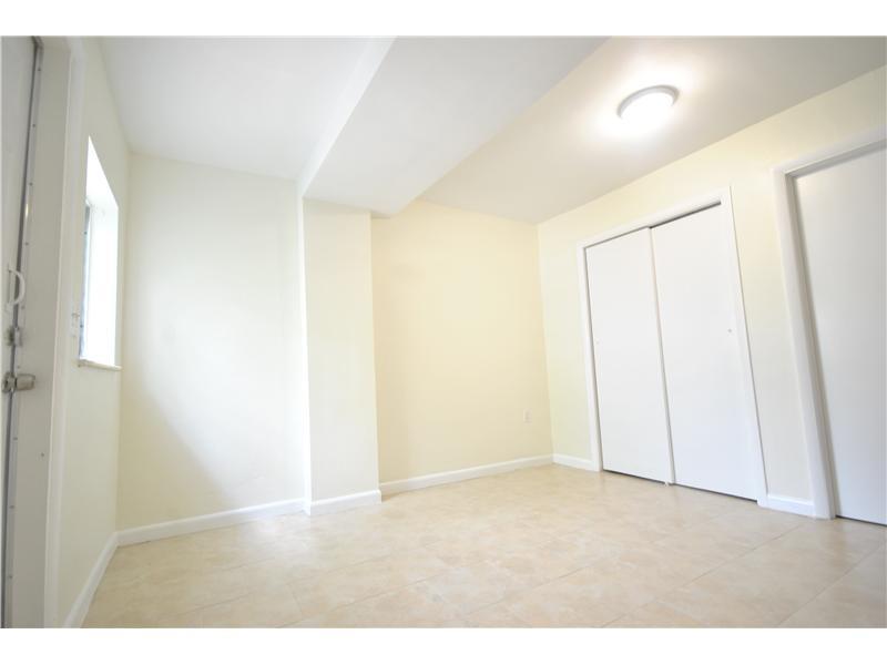 BP 705 LLC - Residential Lease