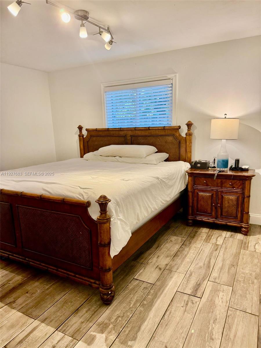 AVON ISLES - Residential Lease