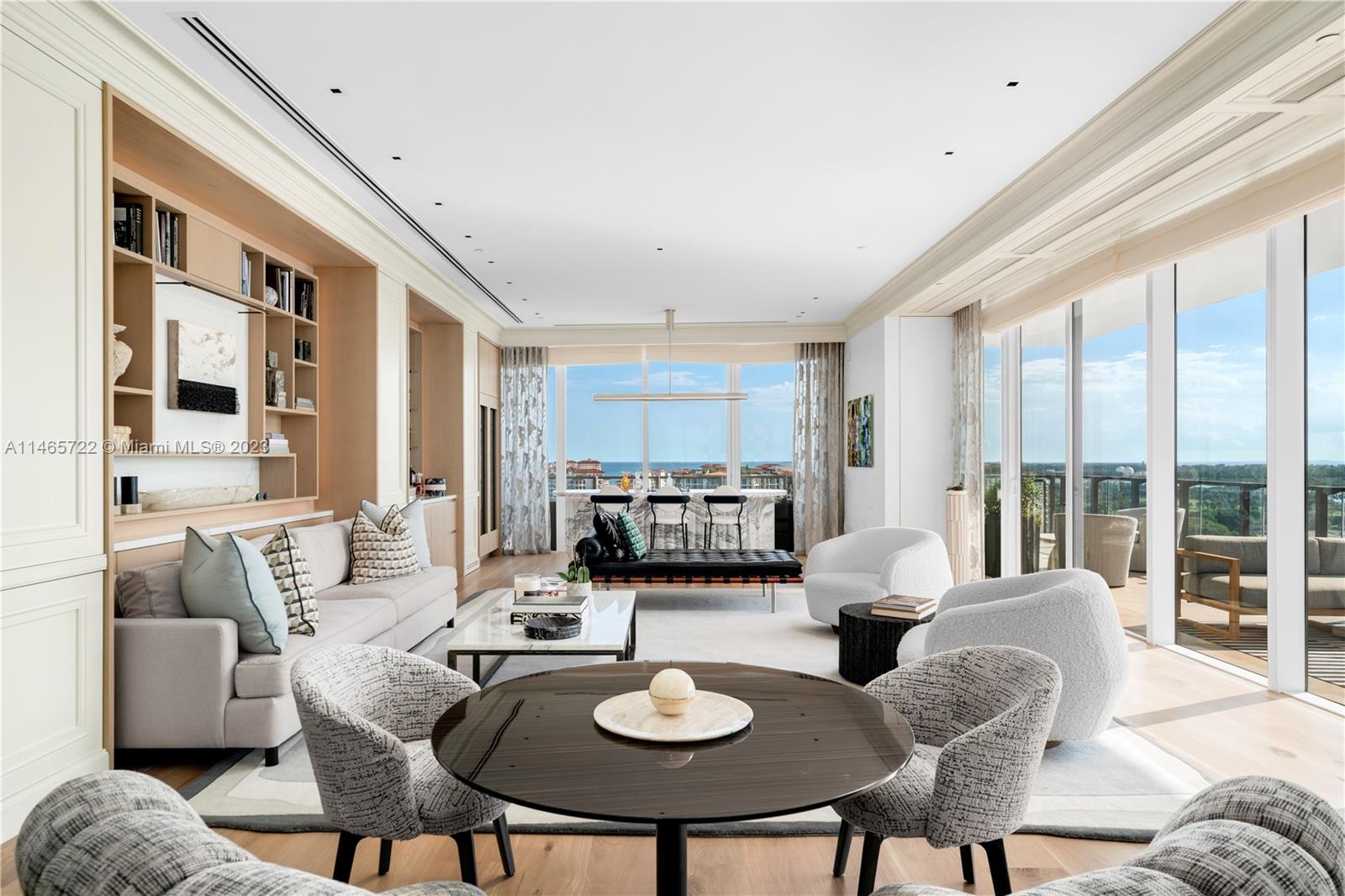 APOGEE CONDO - Residential