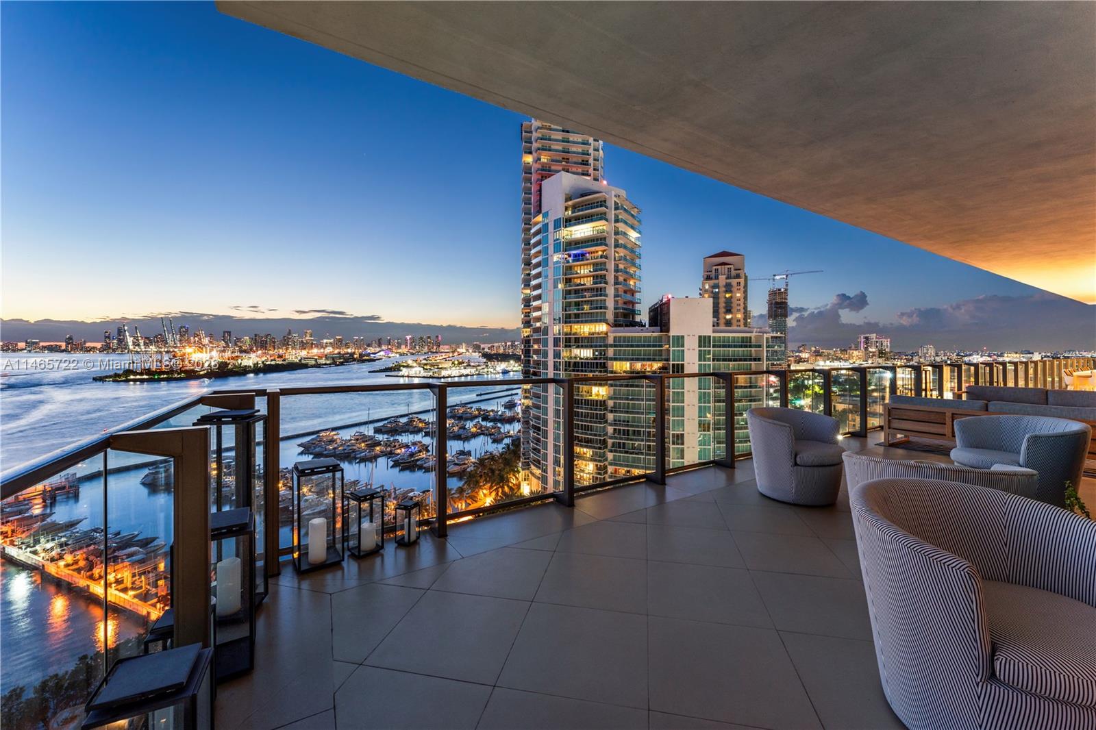 APOGEE CONDO - Residential