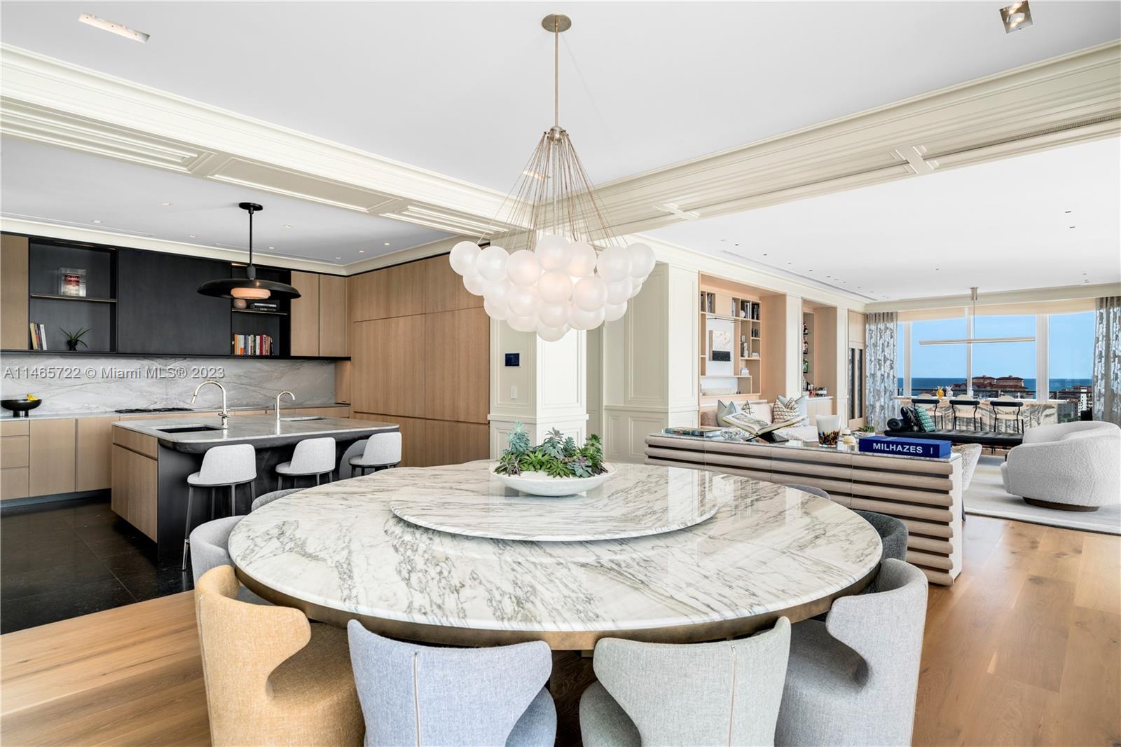 APOGEE CONDO - Residential