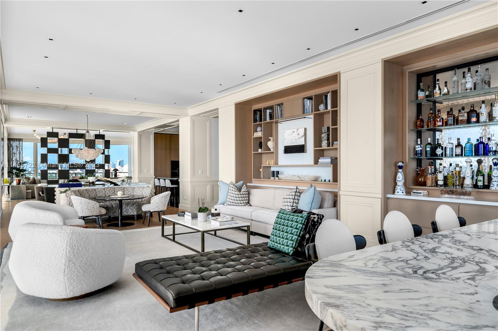 APOGEE CONDO - Residential