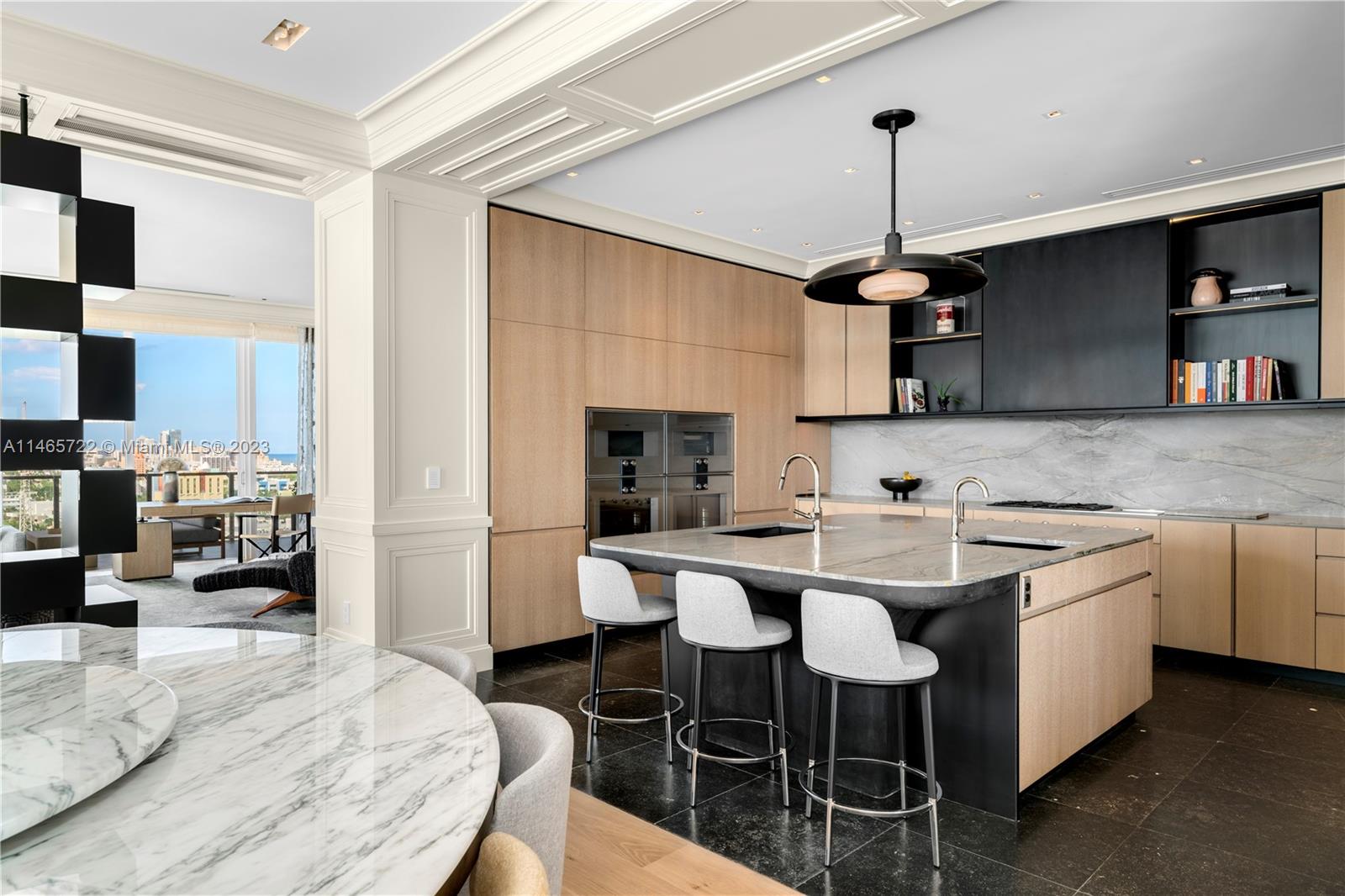 APOGEE CONDO - Residential