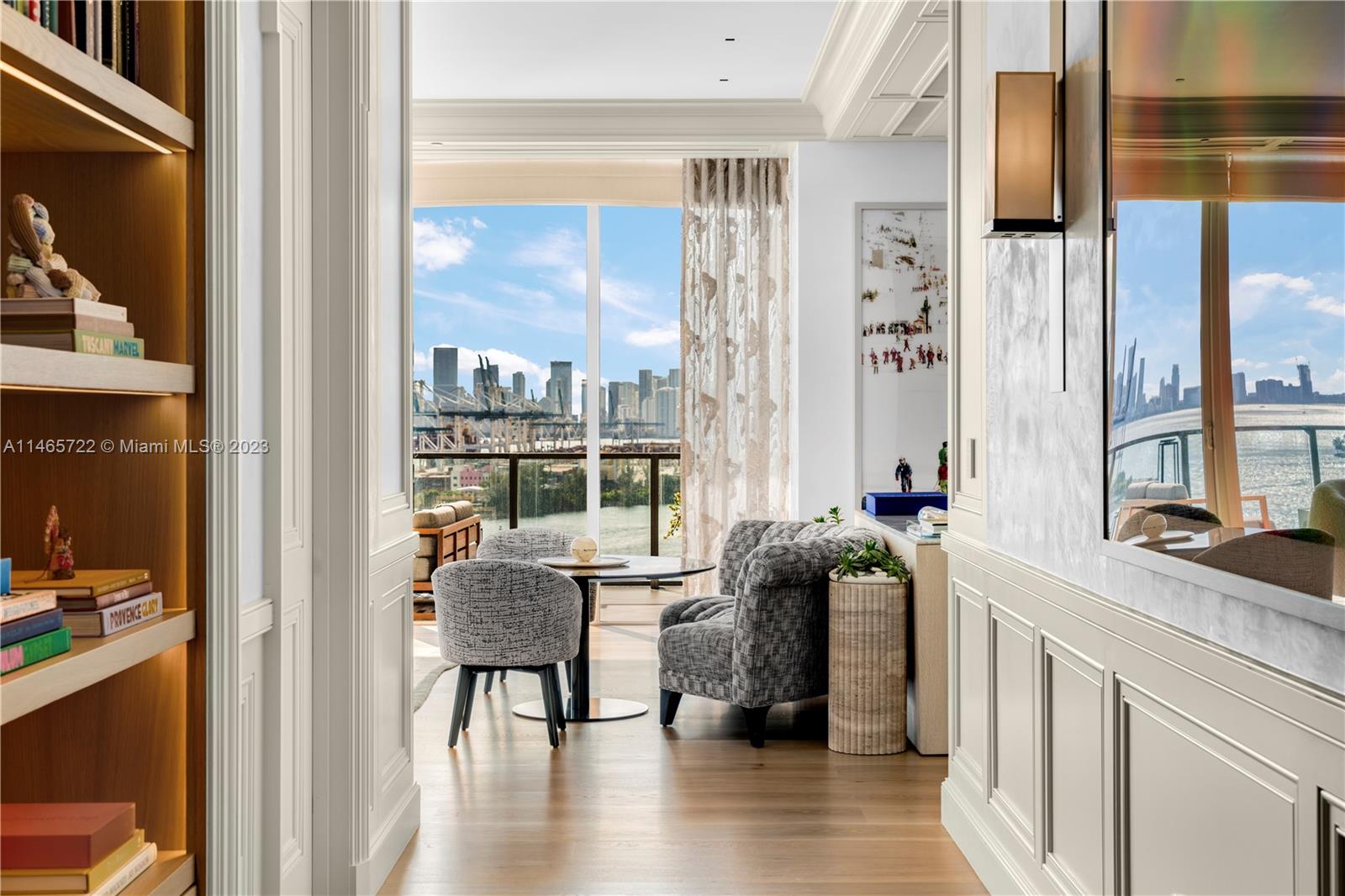 APOGEE CONDO - Residential