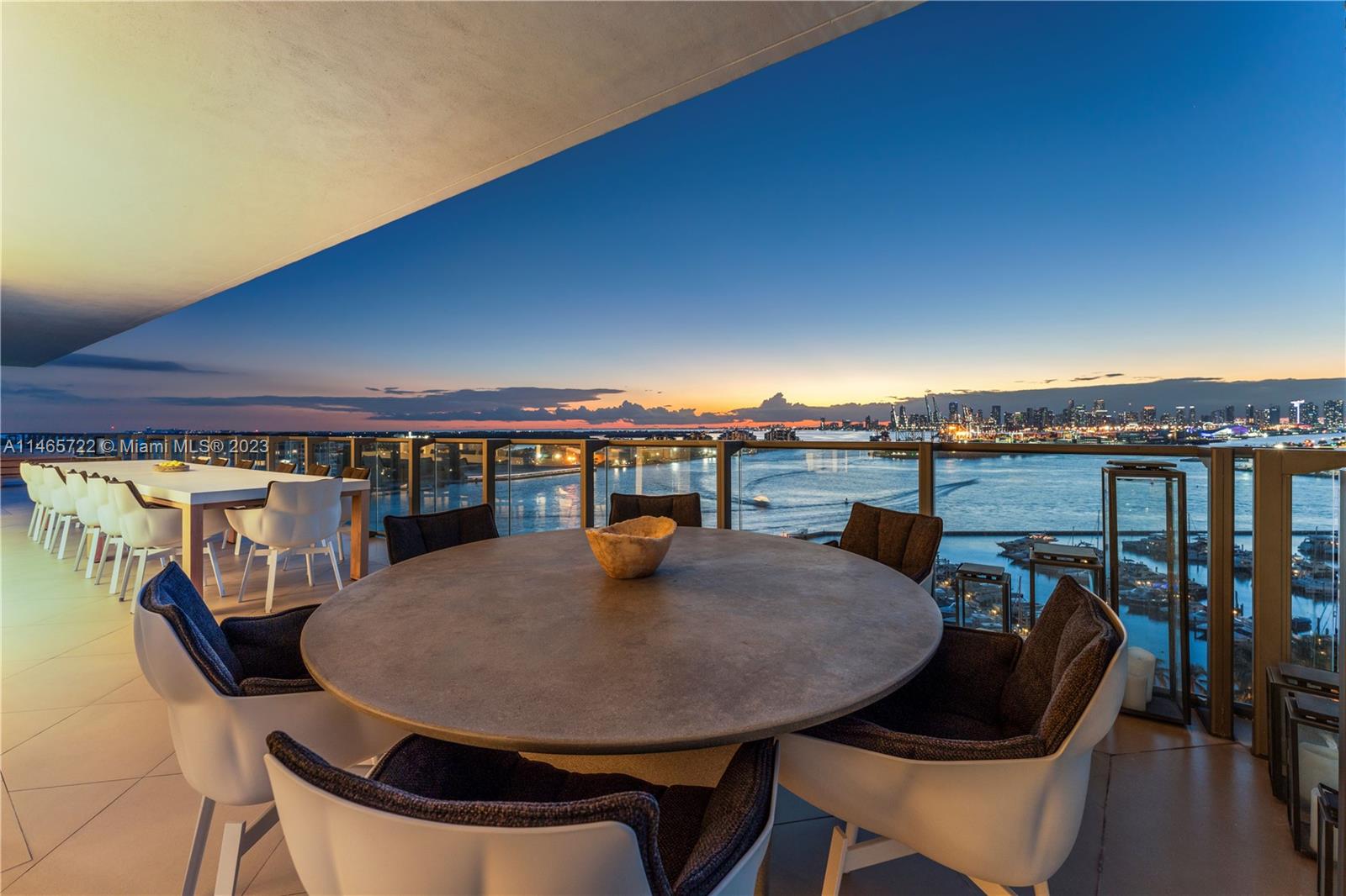 APOGEE CONDO - Residential