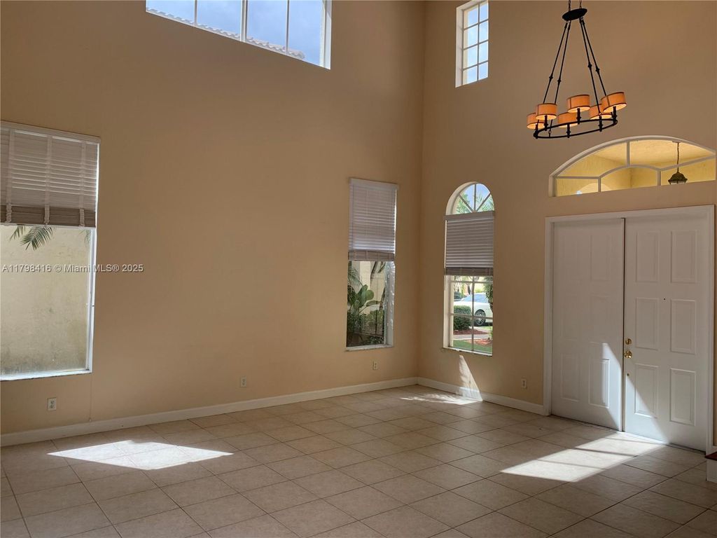Photo of 19462 SW 68th St, Pembroke Pines, FL 33332 (MLS # A11798416)