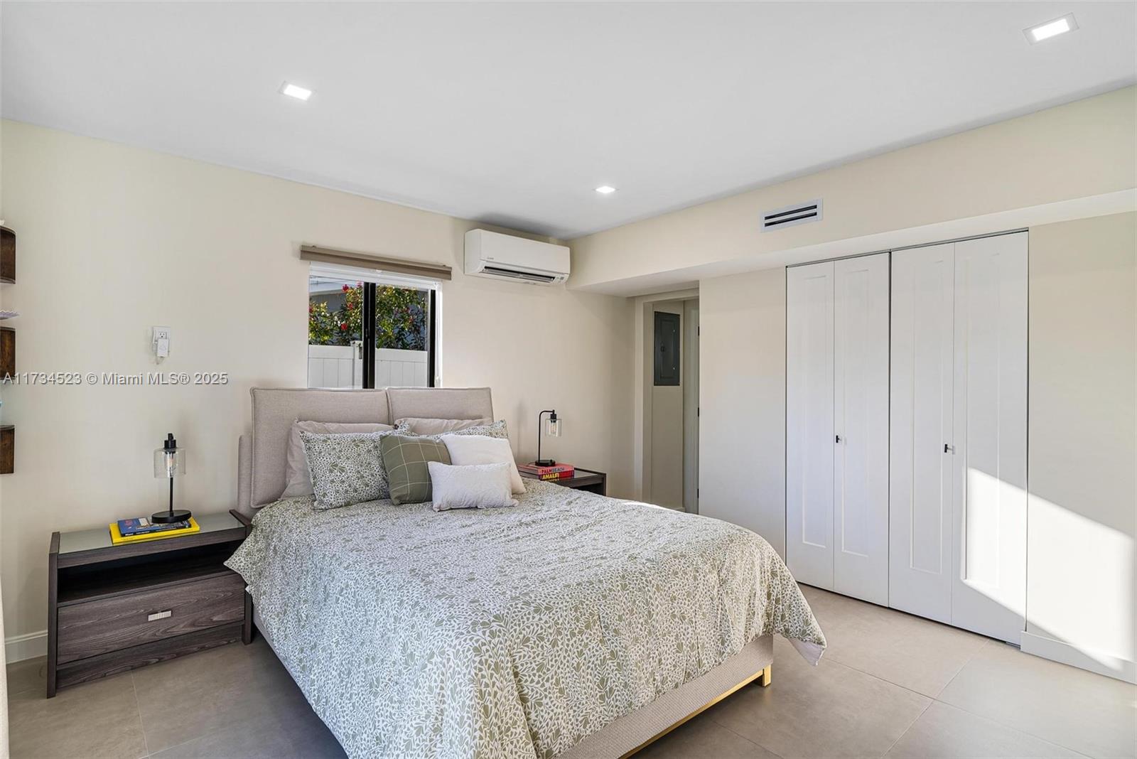 LAKE HEIGHTS - Residential