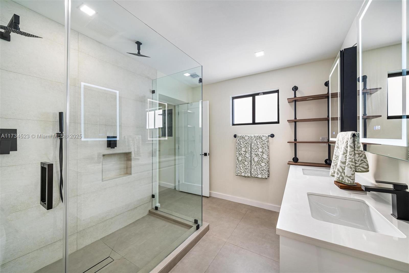 LAKE HEIGHTS - Residential