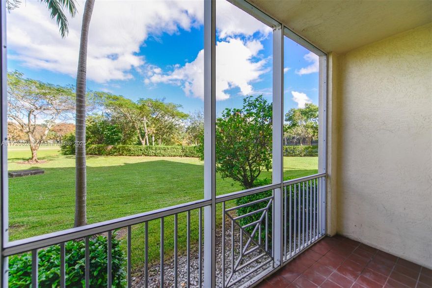 PRIME INVESTMENT OPPORTUNITY. AMAZING GARDEN VIEW. HIGH CEILING. THIS 2/2 APARTMENT IS LOCATED IN GROUND FLOOR WITH PRIVATE FENCE. UNIT IS PERFECT FOR LIVE OR RENT.