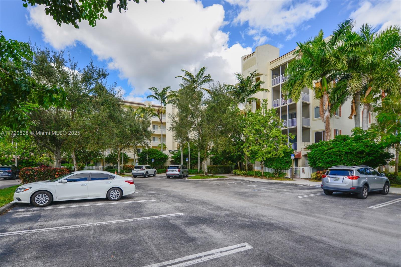 ROYAL POINT AT PALM AIRE - Residential