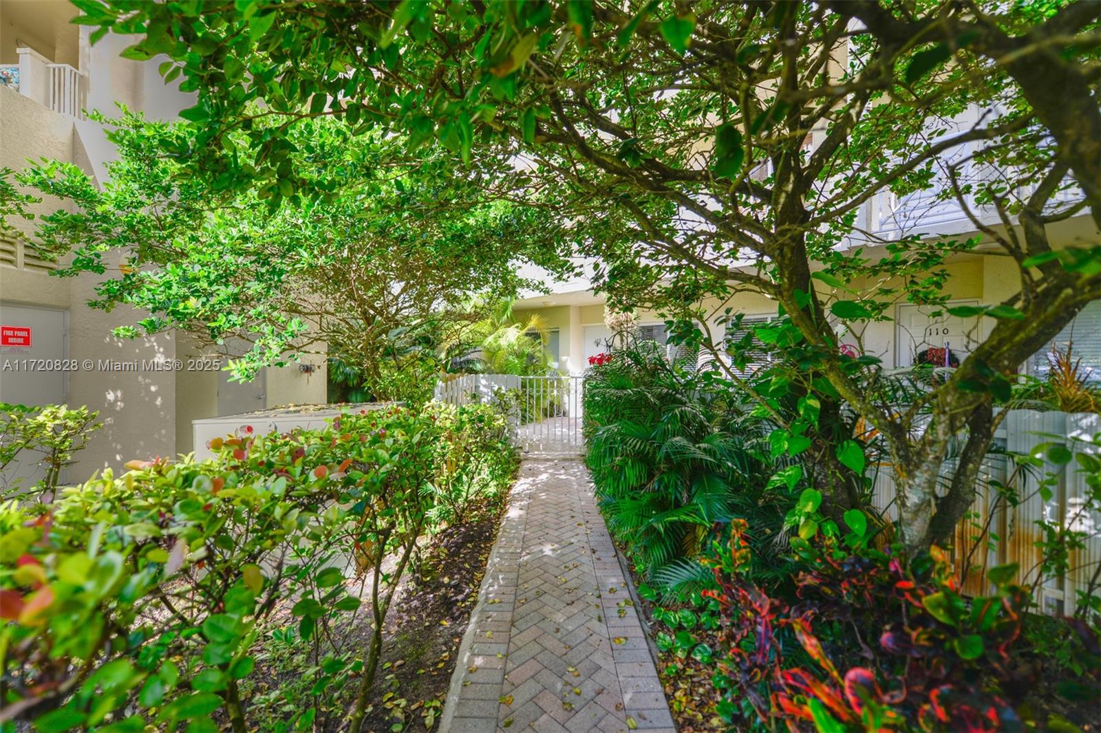 ROYAL POINT AT PALM AIRE - Residential