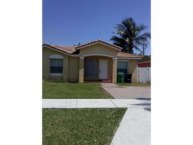 BEAUTIFUL ONE STORY HOUSE WITH 3 BEDROOMS 2 BATHROOM. BIG YARD, NO HOA APPROVAL! CLOSE TO THE TURNPIKE. SUPER COZY. A MUST SEE!