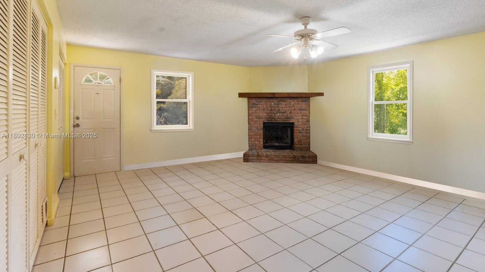 LOXAHATCHEE - Residential