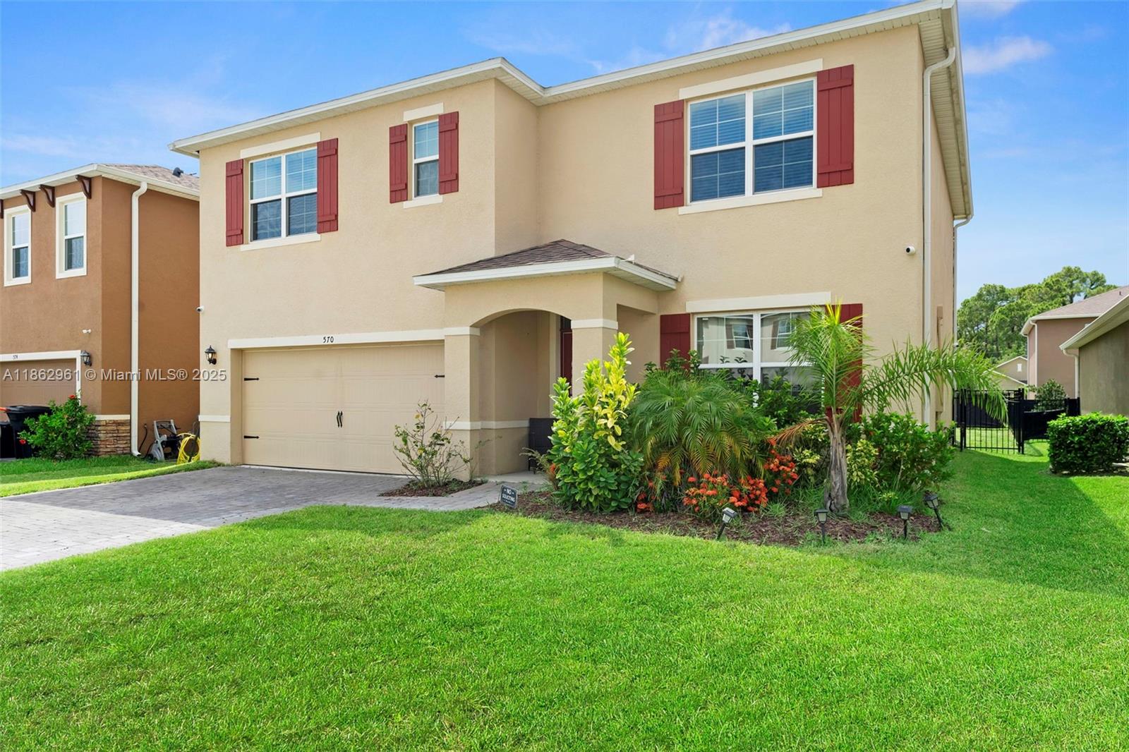 570 Lazio Cir