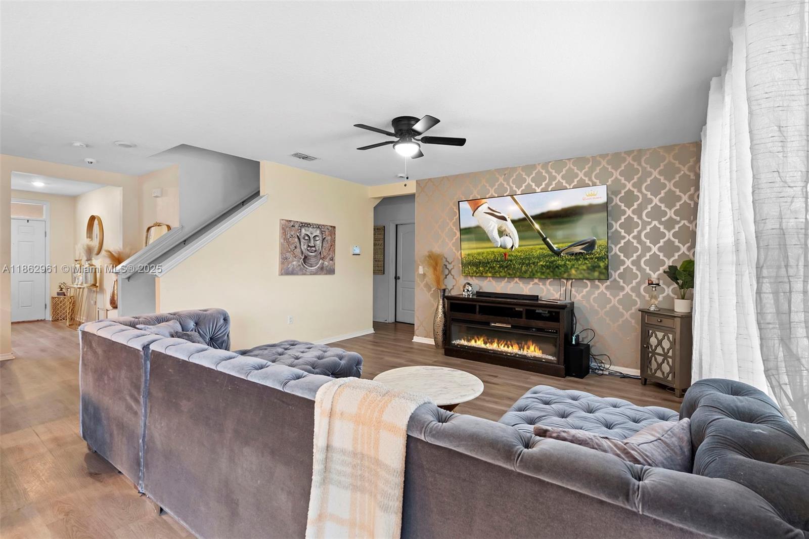 570 Lazio Cir