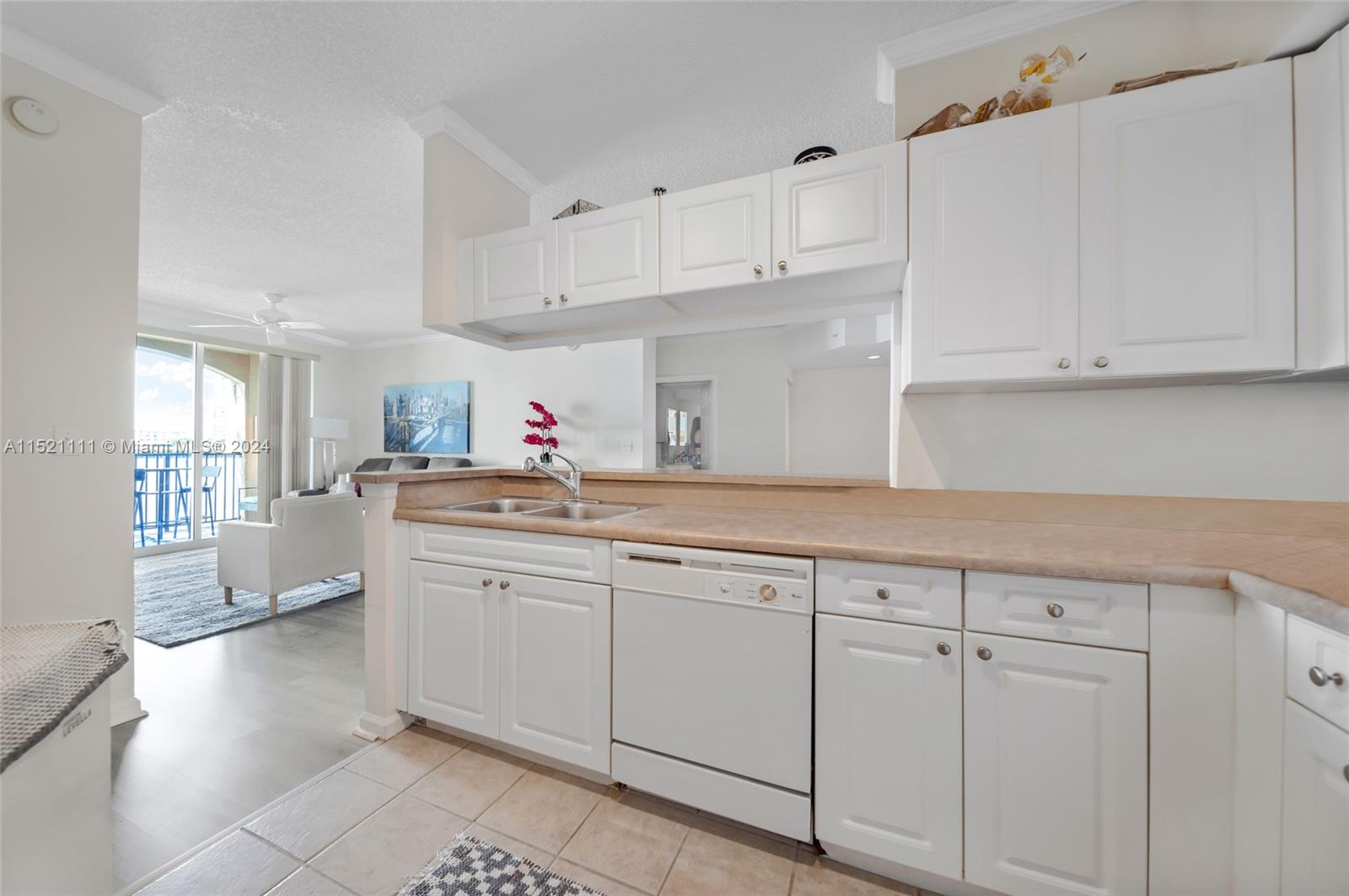 PORTO BELLAGIO CONDO - Residential