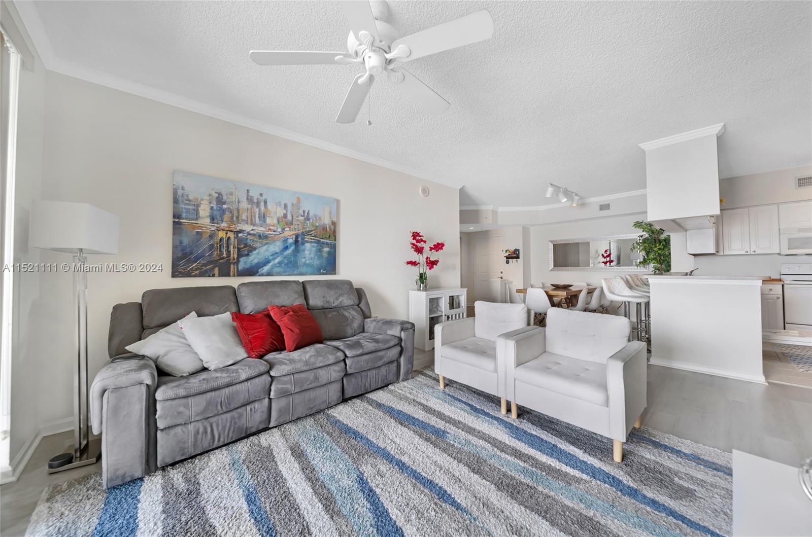 PORTO BELLAGIO CONDO - Residential